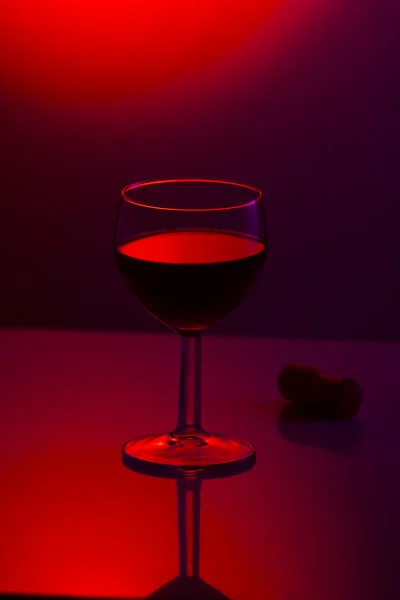 Studio-Stilleven met een glas wijn — Stockfoto