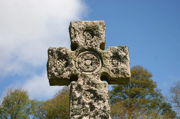 Krzyż celtycki cmentarz — Stockfoto