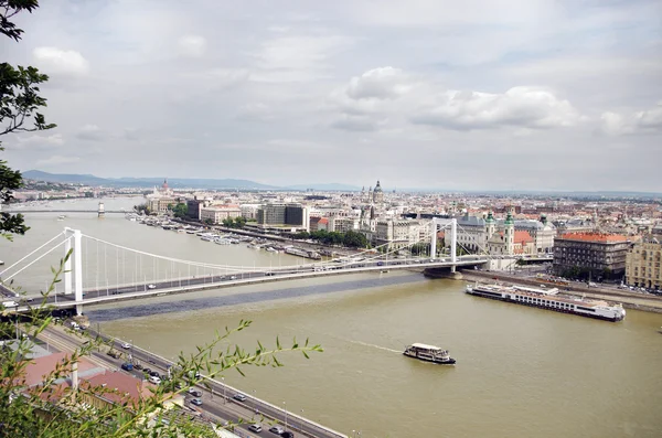 Barges on the Danube river in Budapest — Stock Photo, Image