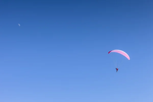 Paragliding — Stockfoto