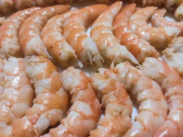 Cooked Peeled Whole Prawns Placed Together White Plate Typical Seafood — Stock Photo, Image