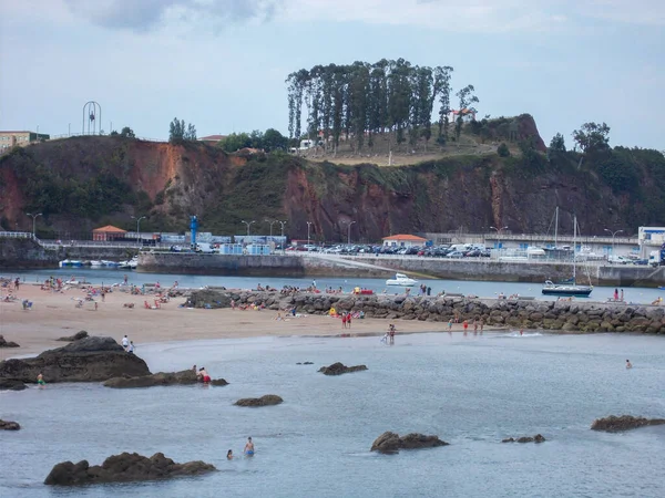 Costa Candas Día Con Cielos Azules Algunas Nubes Principado Asturias —  Fotos de Stock