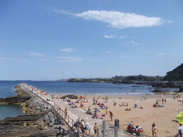 Costa Candas Sur Une Journée Avec Ciel Bleu Quelques Nuages — Photo