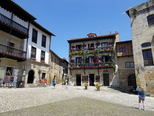 Santillana Del Mar Spain June 2021 스페인 브리아 라나데마르에 투레스 — 스톡 사진