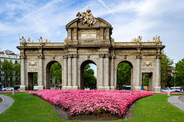 Madrid Espagne Septembre 2021 Puerta Alcal Situé Dans Centre Rond — Photo