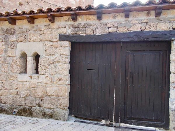 Porta Madeira Orbaneja Del Castillo Burgos Comunidade Autónoma Castilla Mancha — Fotografia de Stock