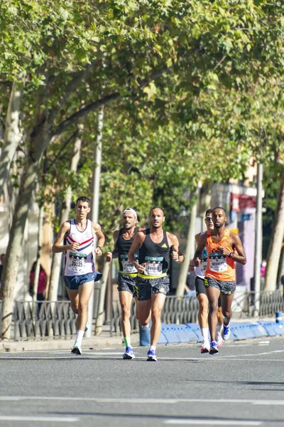 레이드 스페인 2021 선수들 마드리드의 마라톤을 하면서 마드리드의 거리를 있습니다 — 스톡 사진