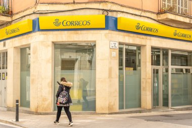 Manacor, İspanya; 18 Mart 2021: Sociedad Estatal de Correos y Telgrafos de Espana (Correos)