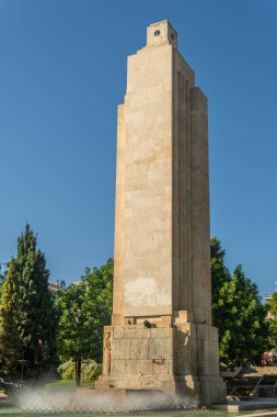 İspanya 'nın güneşli bir gününde, Palma de Mallorca' nın tarihi merkezinde, Parc de Sa Feixina 'da halka açık anıt