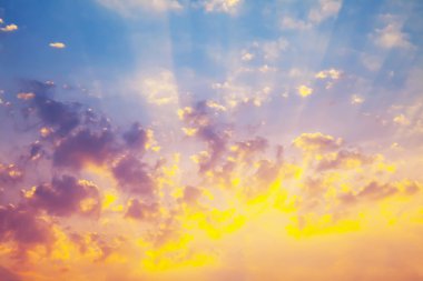 Günbatımı ve bulut