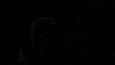 Gizemli. Siyah ve beyaz girdap. Soyut çizgilerin animasyonu. Parıldayan arkaplan.