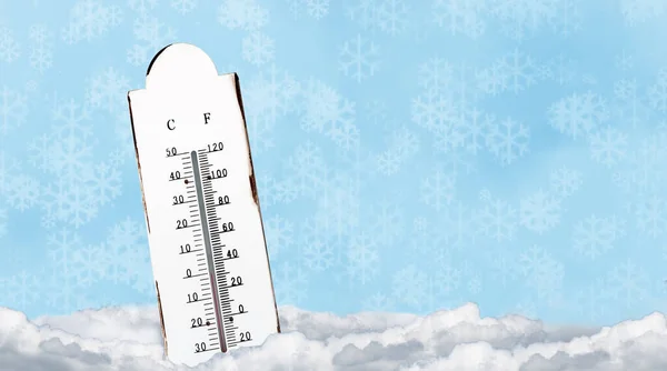 Witte Thermometer Voor Buiten Met Een Temperatuur Van Nul Graden — Stockfoto