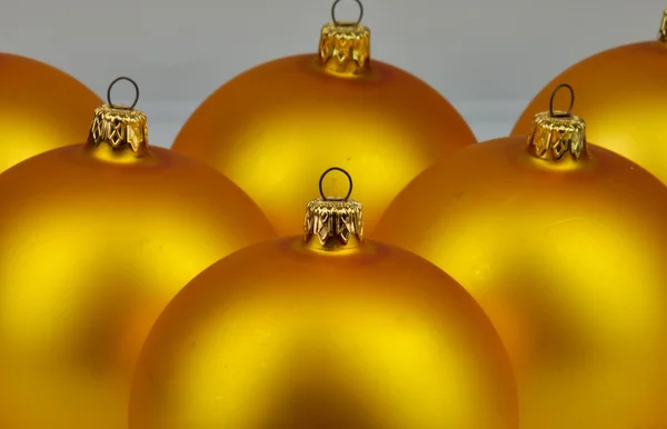 Big bauble Christmas Tree. The colour of gold. — Stock Photo, Image