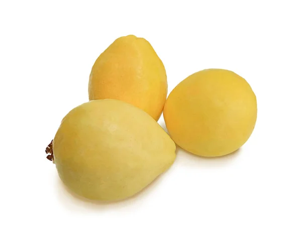 Βιολογικά Φρούτα Γκουάβα Λευκό Φόντο — Φωτογραφία Αρχείου