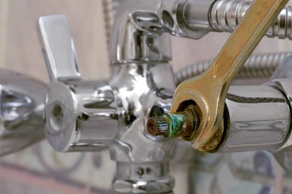 Replacing Defective Ceramic Disc Cartridge Covered Limescale Shower Mixer Using — Stock Photo, Image