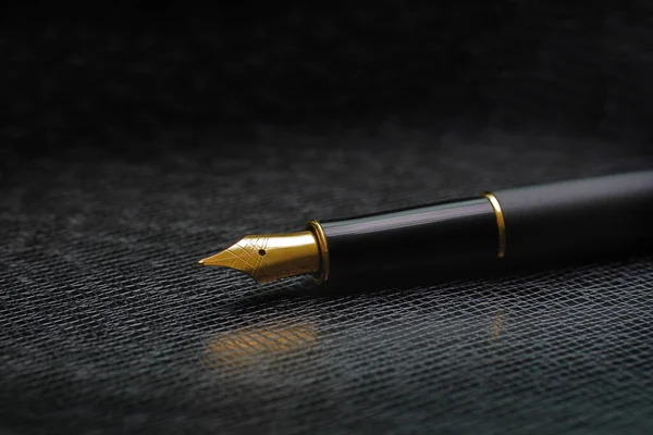 Macro Blackluxury Gold Plated Fountain Pen Dark Leather Copy Space Royalty Free Stock Images