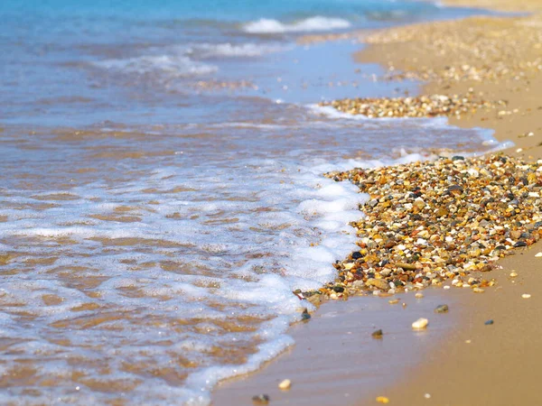 Onde Marine Sulla Spiaggia Sabbia Ciottoli — Foto Stock