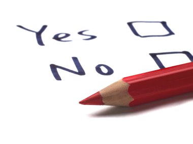 Evet ve beyaz kağıt ve kırmızı kalemle işaretlenmemiş kutular.