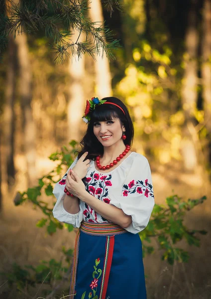 Portrait of beautiful ukrainian woman  posing outdoors — Stock Photo, Image