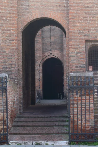 View of Castello Estense 's particoular in Ferrara, Italy — стоковое фото