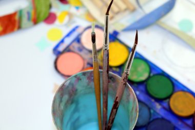 Karnaval ve çocuk çizimleri