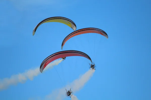 Paragliders — Stock Photo, Image