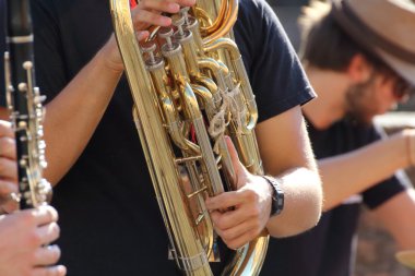 Sokak sanatçı