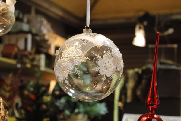 Shop van kerstballen — Stockfoto