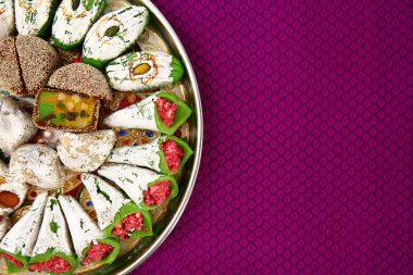 Plaka Hint Tatlılar