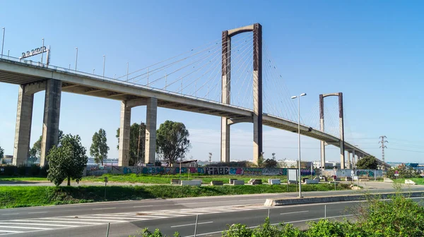 Impressionantes Vistas Ponte Quinto Centenário Que Permite Passagem Auto Estrada — Fotografia de Stock