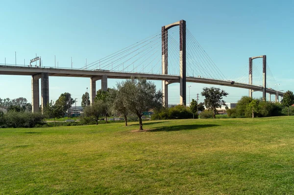 Majestuoso Puente Del Centenario Sevilla Andalucía España Gran Estructura Arquitectónica — Foto de Stock