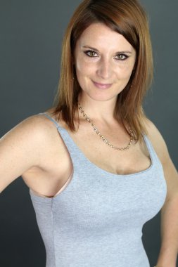 güzel bir kadın kılığında