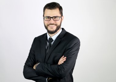 gülümseyen genç işadamı