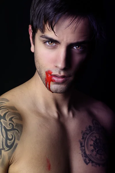 Jovem vampiro sexy — Fotografia de Stock