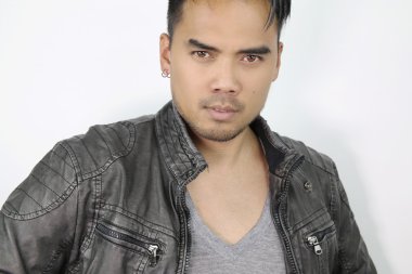 Yakışıklı erkek Tay