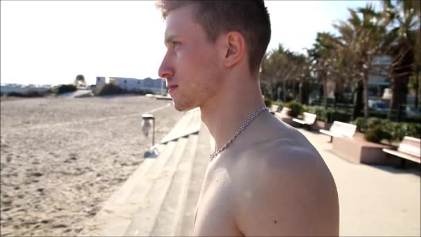 Akrobatyka na plaży — Wideo stockowe