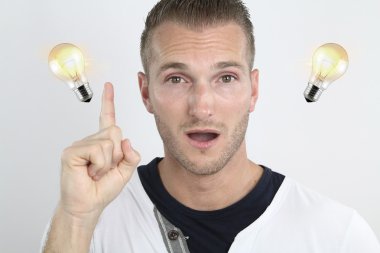 genç adam bir fikir olan