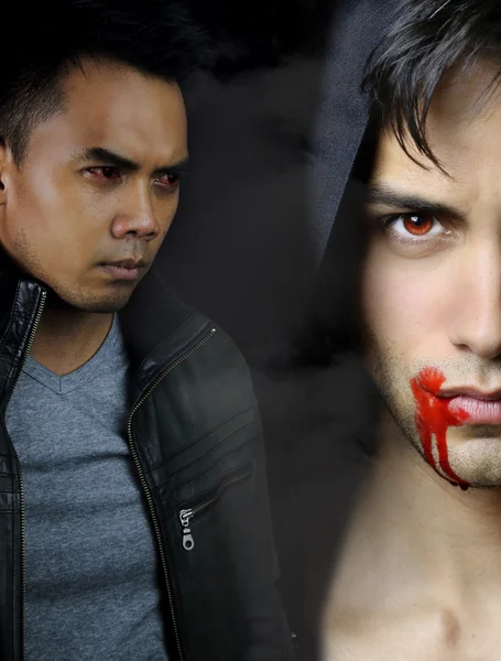 Una historia de vampiros - dos vampiros guapos —  Fotos de Stock