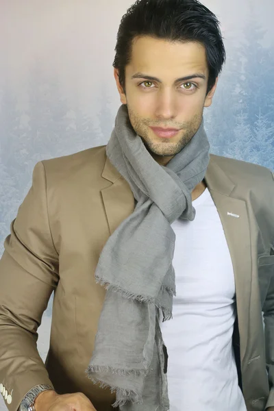 Téli stílus - jóképű ember — Stock Fotó