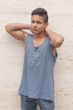 Yakışıklı bir adam portresi