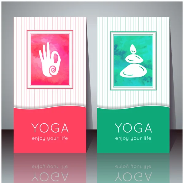 Tarjetas de yoga con textura de acuarela y símbolos de yoga . — Vector de stock