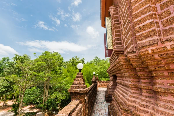 Windows side of Neramit Wipatsana Temple, Thai temple . — стоковое фото