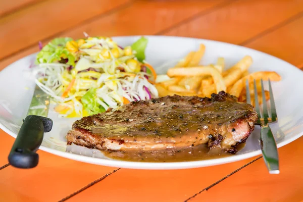 Grilled beef steak — Stock Photo, Image