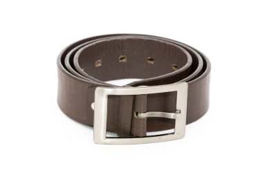 Siyah erkek deri kemer üzerine beyaz izole