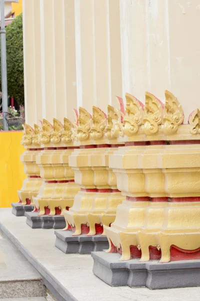 Kyrkans pelare vid Sang gus tempel, Uthaithani — Stockfoto