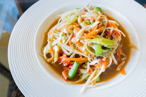 Ensalada de papaya tailandesa, Som tum . — Foto de Stock