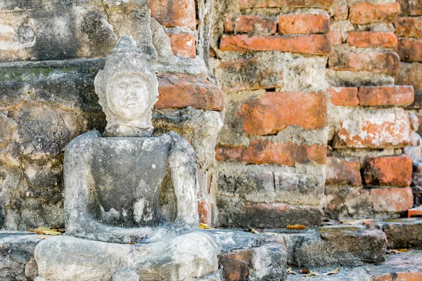 Статуя Будды передней стены Храма Таиланда — стоковое фото