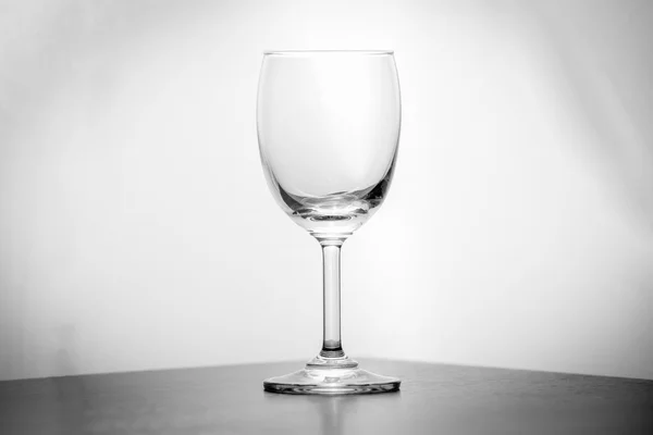 Wine glass placed on white background. — Stock Photo, Image