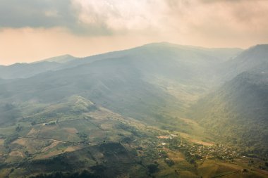 Lo mounta Phu lom güzel sonbahar Köyü Vadisi bulunan