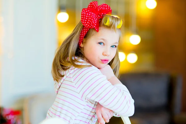 The little girl in pin up style — Stock Photo, Image